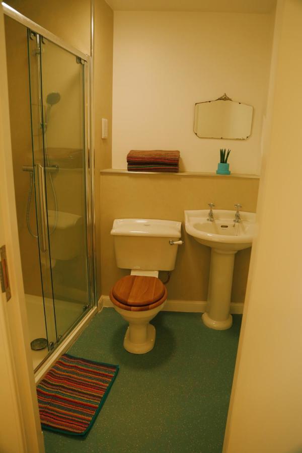 The Dolphin Inn Hostel Dunbar Exteriör bild
