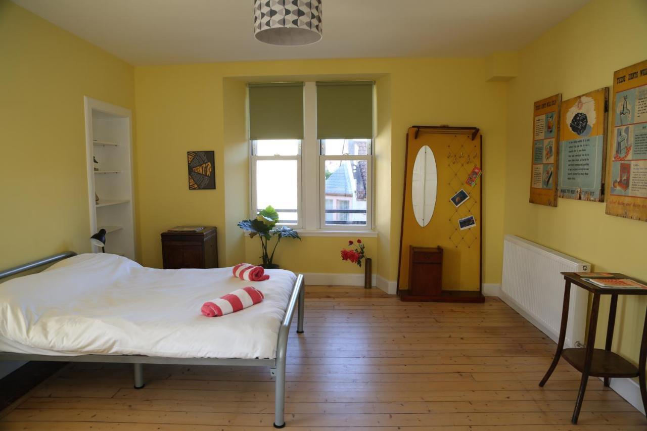 The Dolphin Inn Hostel Dunbar Exteriör bild