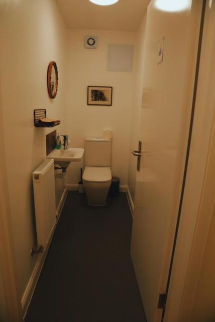 The Dolphin Inn Hostel Dunbar Exteriör bild